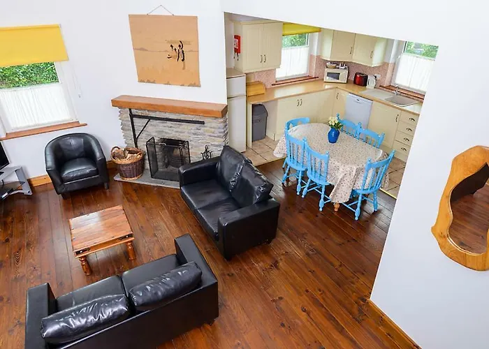Centre Townhouse An Capall Dubh 丁格尔